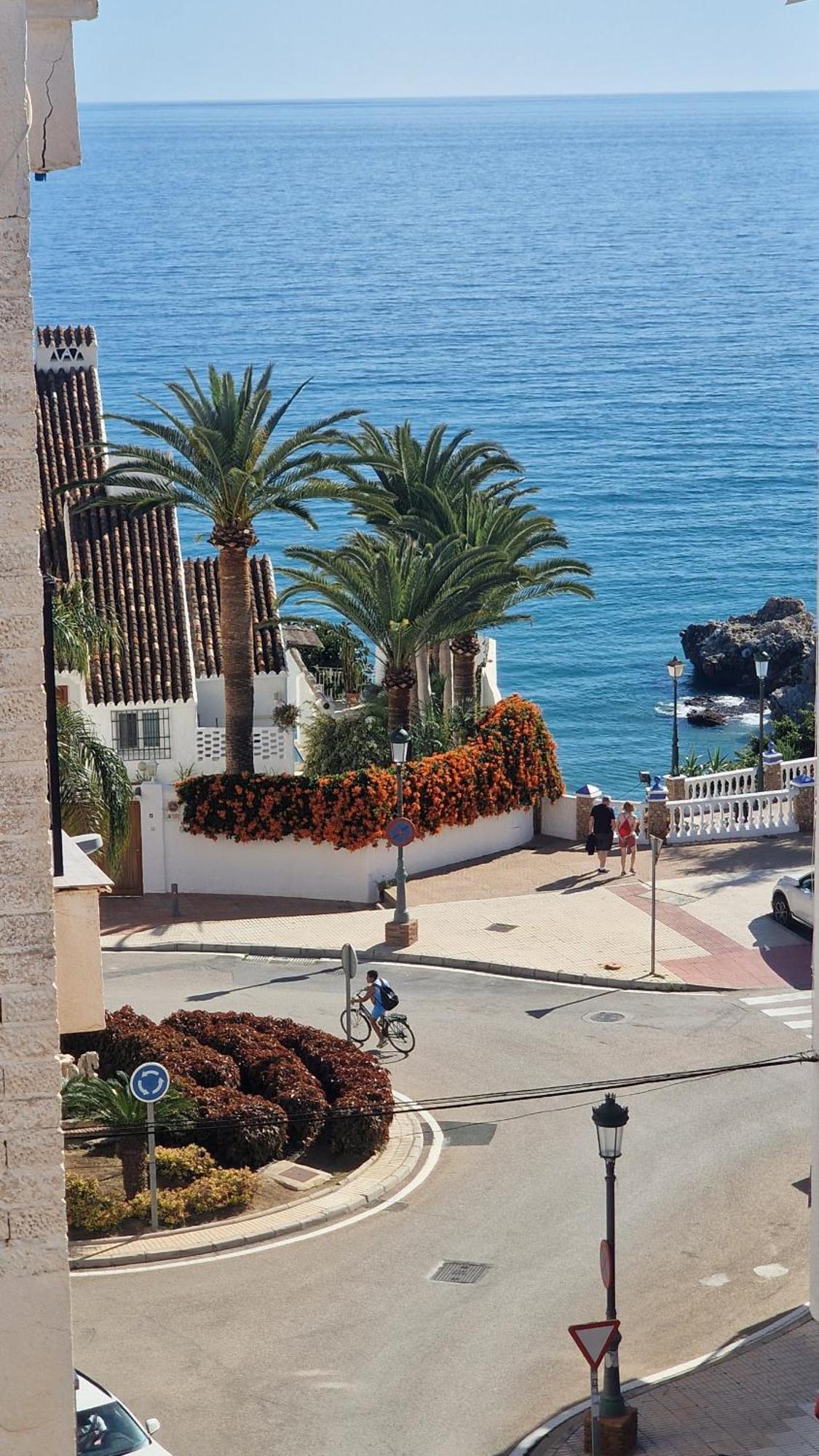 Apartamentos Latin Nerja Εξωτερικό φωτογραφία