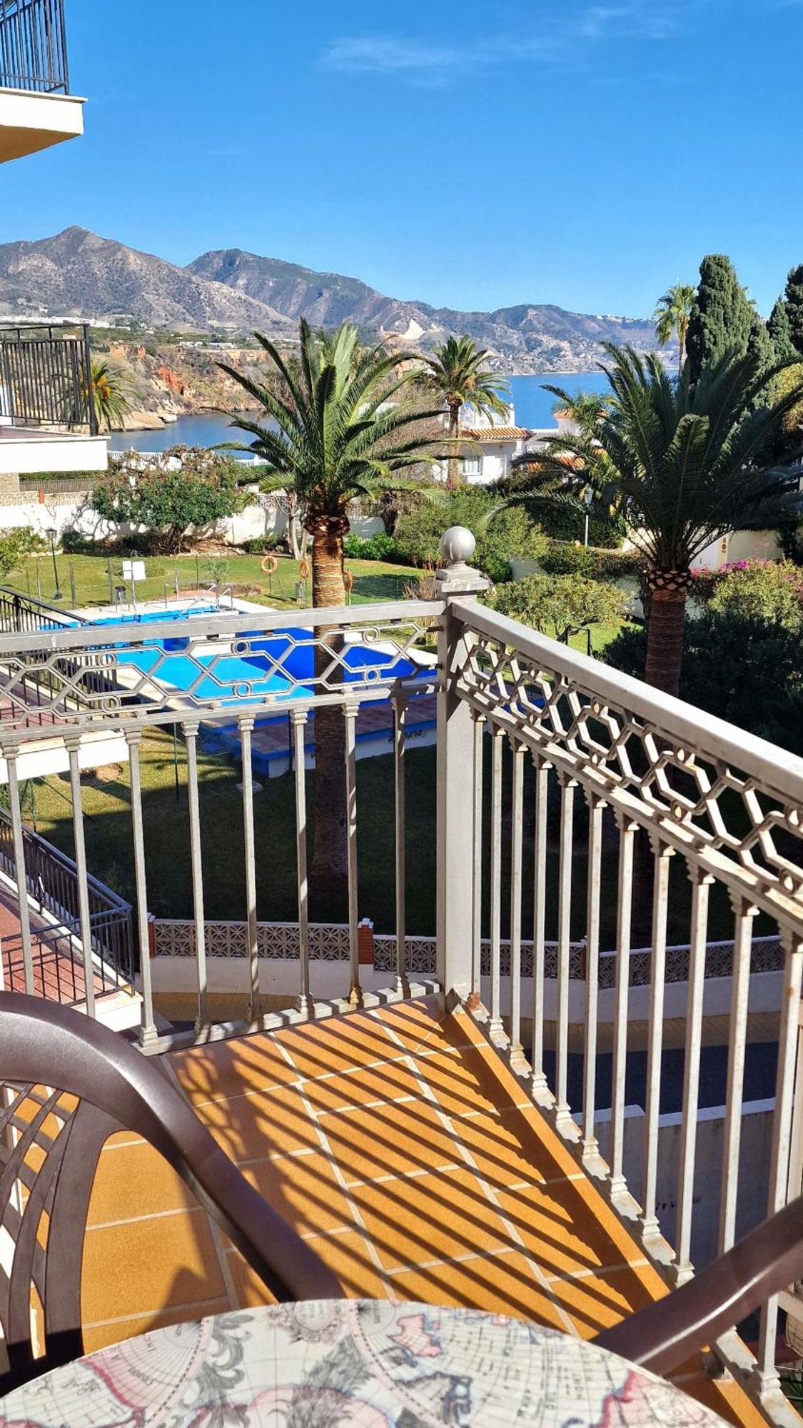 Apartamentos Latin Nerja Εξωτερικό φωτογραφία