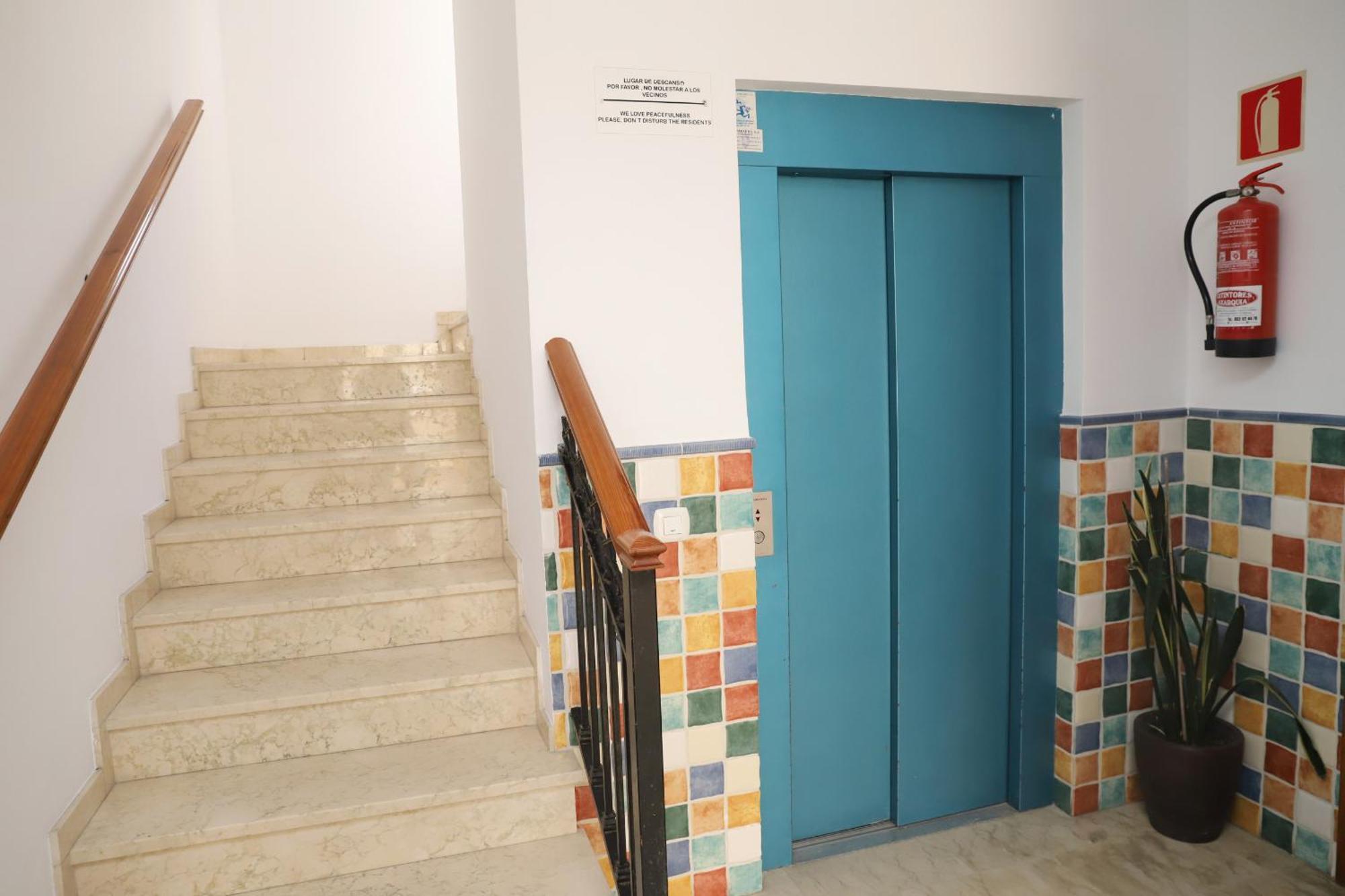 Apartamentos Latin Nerja Εξωτερικό φωτογραφία