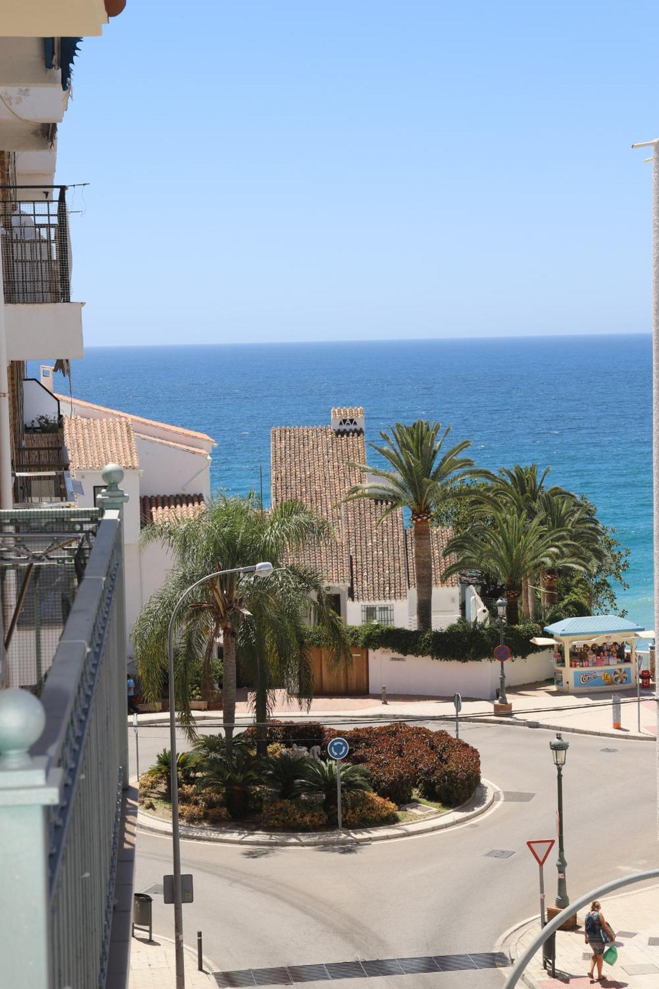 Apartamentos Latin Nerja Εξωτερικό φωτογραφία