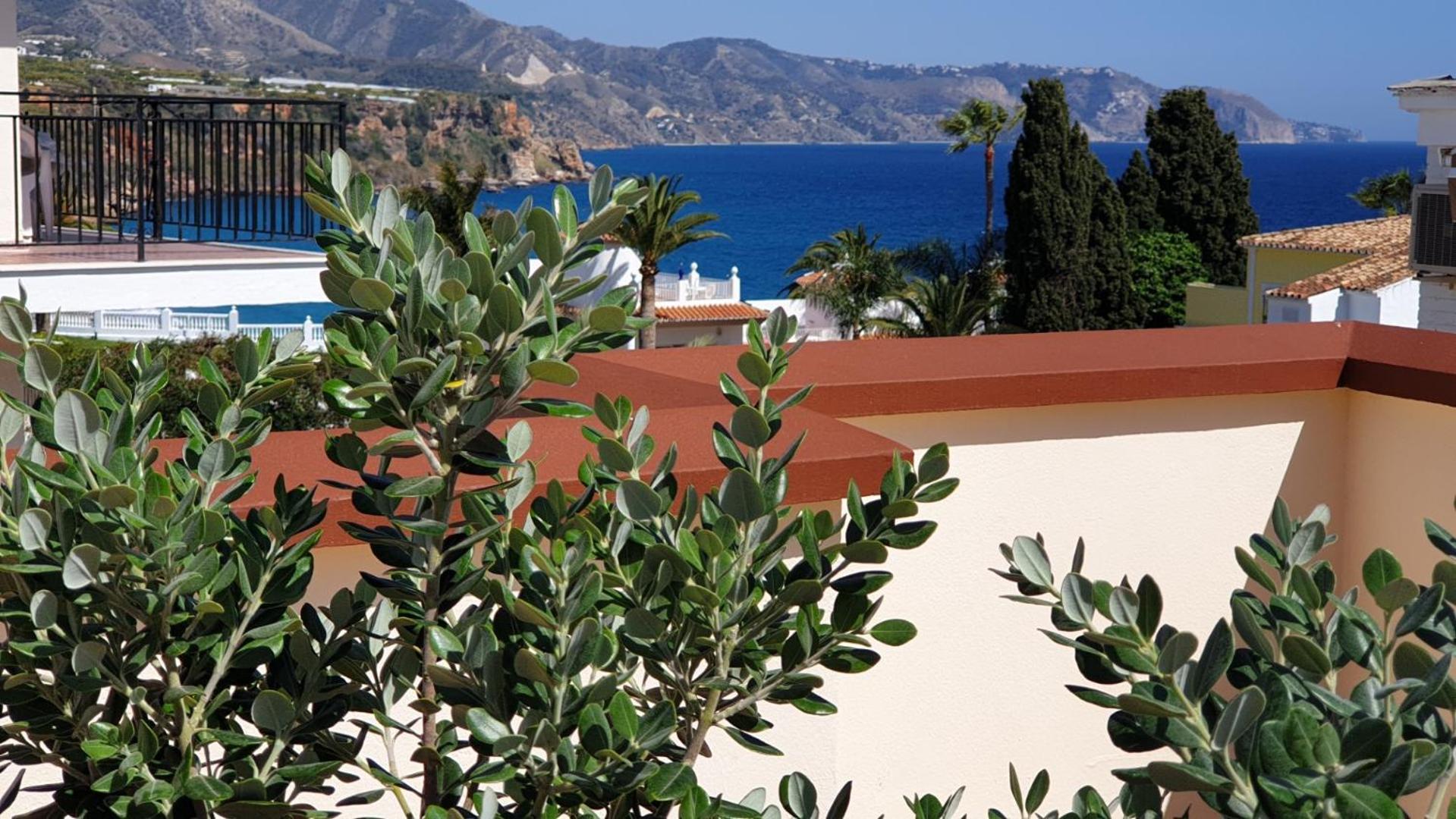 Apartamentos Latin Nerja Εξωτερικό φωτογραφία