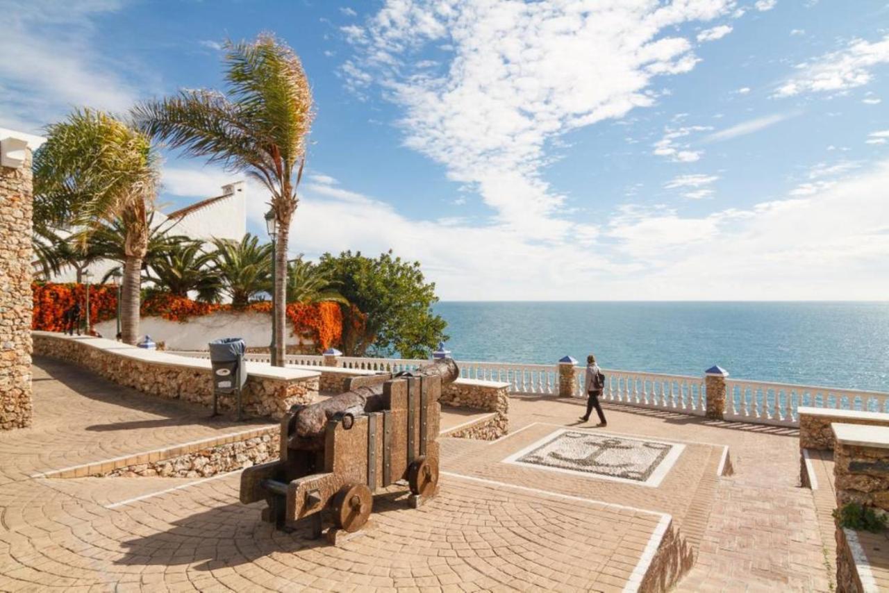 Apartamentos Latin Nerja Εξωτερικό φωτογραφία