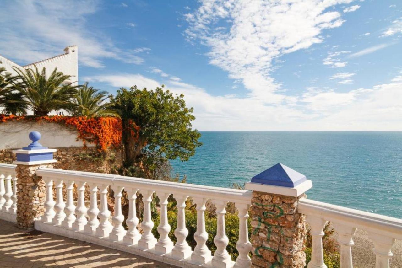 Apartamentos Latin Nerja Εξωτερικό φωτογραφία